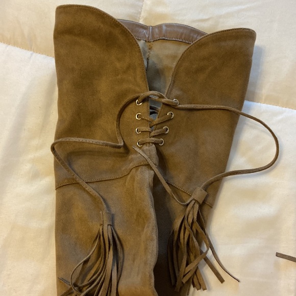 NWOT Charlotte Russe Tan Knee-High Boots. Size 9 - Picture 3 of 4